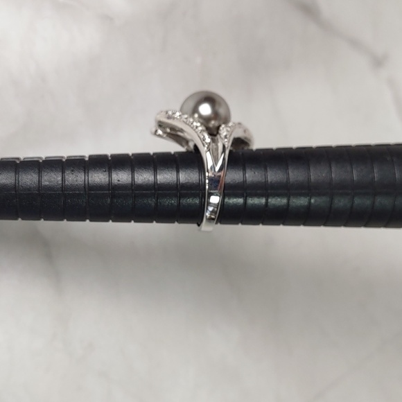 Grey Pearl/Micro Pave` Silvertone Ring - Picture 7 of 11